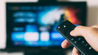 Streaming Streaming (Photo by Glenn Carstens-Peters on Unsplash)